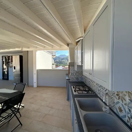 Domu Dina 1 ゲストハウス